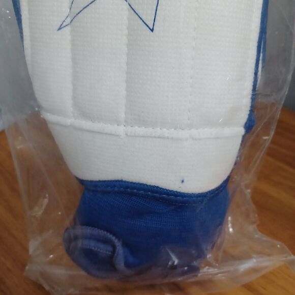 Champion Sports Soccer Shin Guards Size Adult Blue and White - Picture 8 of 8